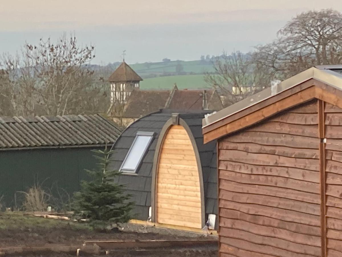 Hedgehog Glamping Pod School House Farm Hotel Leighton  Екстериор снимка